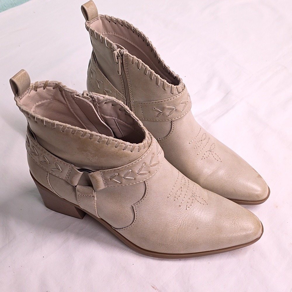 Frye and Co Palma Ankle Boots Women 7.5 Beige Western Boho Cowgirl Festival